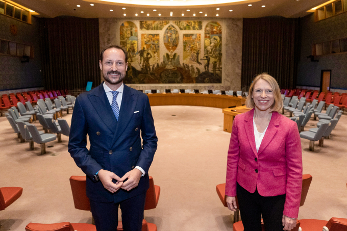 Crown Prince Haakon and Minister of Foreign Affairs Anniken Huitfeldt in the UN Security Council Chamber. (Photo: Pontus Höök / Ministry of Foreign Affairs)